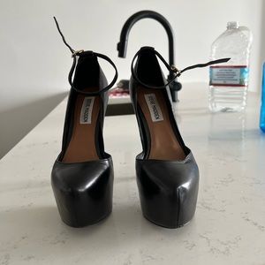 Steve Madden super high heels